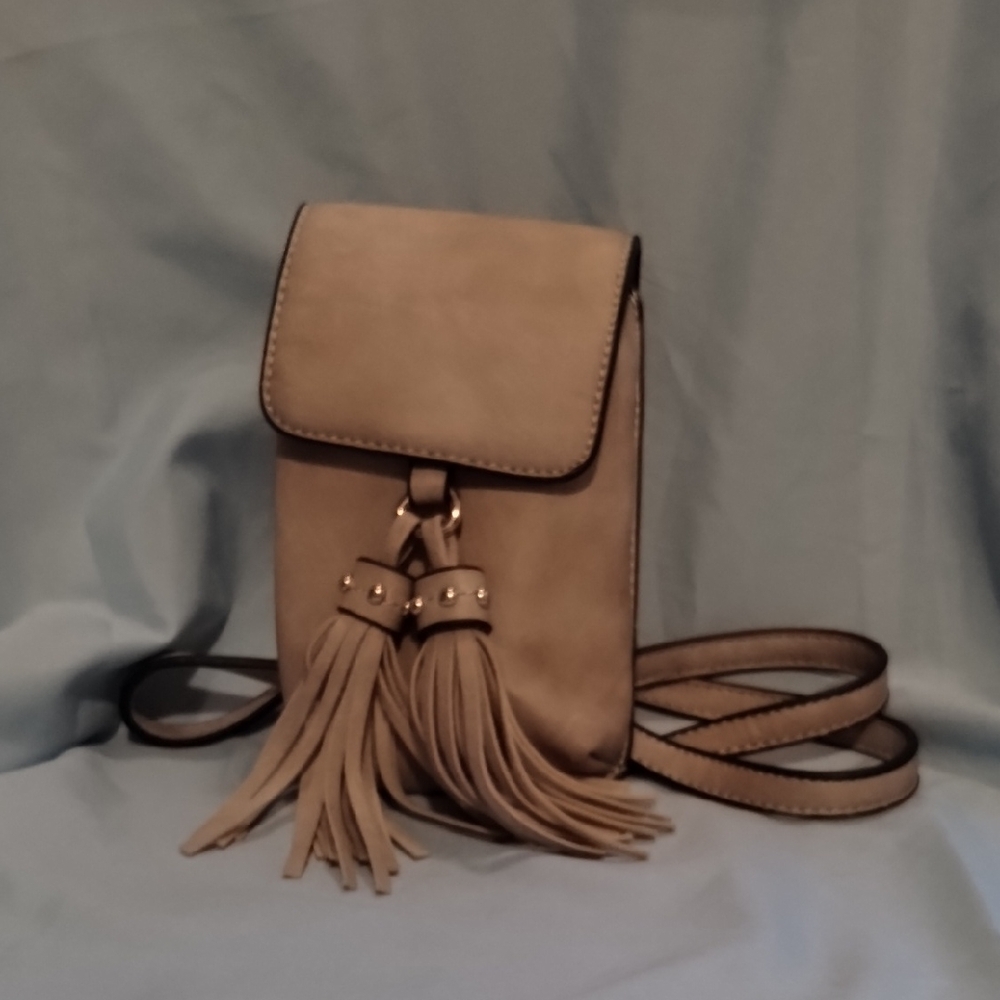 Chic Tan Crossbody Bag with Tassels